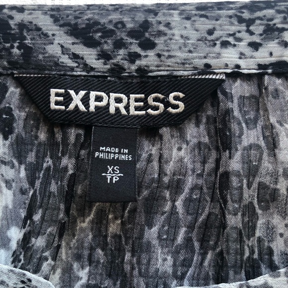 Express Sheer Snake Skin Animal Print Chiffon Camisole Blouse Women’s Size XS - Picture 6 of 16